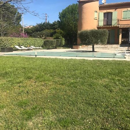 Studio 30 M² Villa Lancon-Provence Luaran gambar